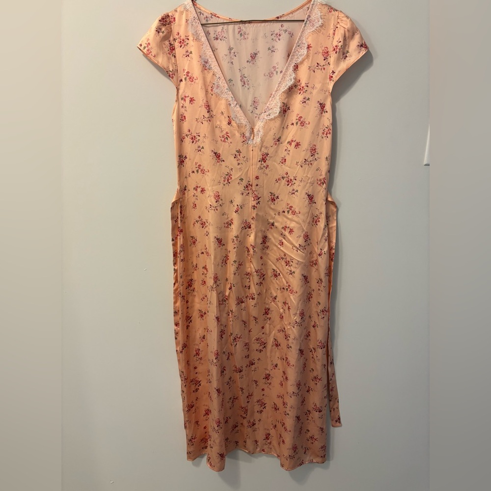 Reformation 100% Silk Peach Floral Midi Dress with Lace Collar - Picture 4 of 8